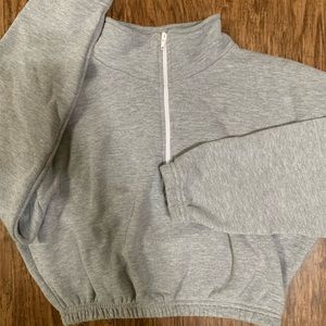 LA APPAREL Half Zipped Cropped Pullover